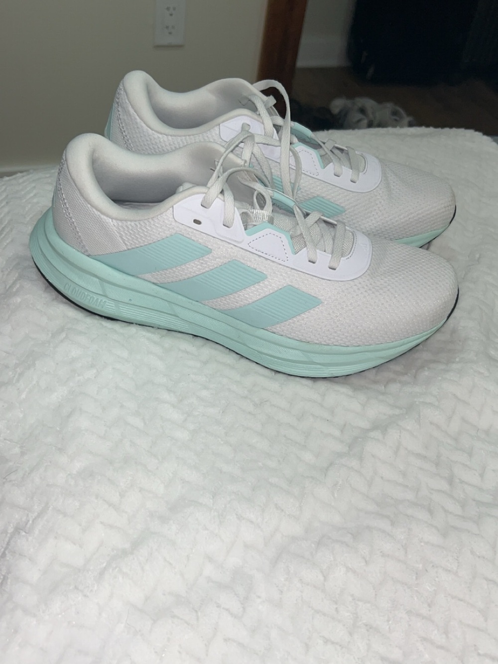 adidas Women's White and Mint Green Running Sneakers